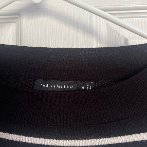 The limited sweater - Picture 2 of 2